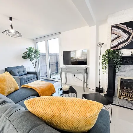 Hébergement de vacances Luxury Nest 10 Guests Free Parking Middlesbrough *