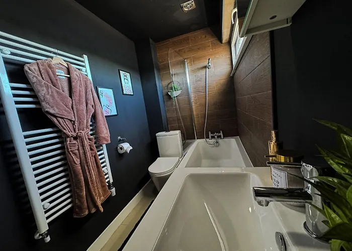 Luxury Nest 10 Guests Free Parking Middlesbrough South Bank