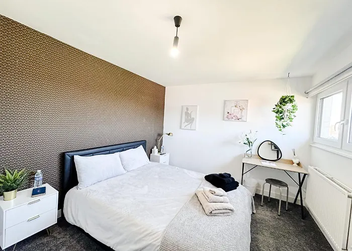 Luxury Nest 10 Guests Free Parking Middlesbrough *