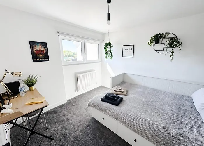 Luxury Nest 10 Guests Free Parking Middlesbrough Hébergement de vacances