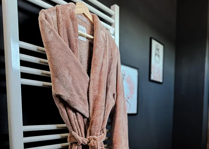 Luxury Nest 10 Guests Free Parking Middlesbrough Hébergement de vacances *