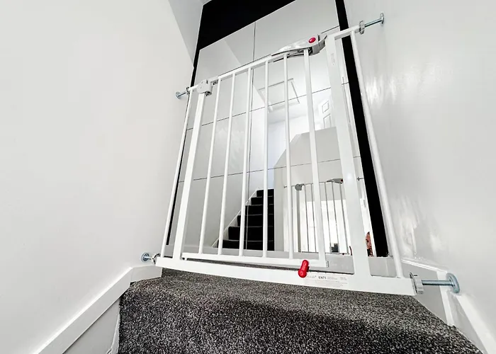 Hébergement de vacances Luxury Nest 10 Guests Free Parking Middlesbrough South Bank