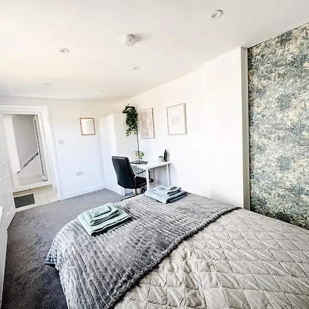 Ferienhaus Luxury Nest 10 Guests Free Parking Middlesbrough South Bank