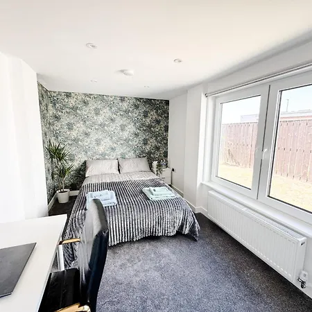 Luxury Nest 10 Guests Free Parking Middlesbrough Ferienhaus South Bank