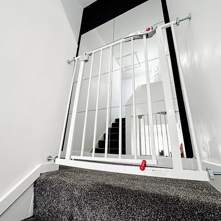 Ferienhaus Luxury Nest 10 Guests Free Parking Middlesbrough South Bank