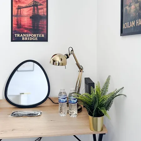 Luxury Nest 10 Guests Free Parking Middlesbrough Ferienhaus