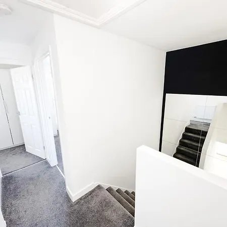 Ferienhaus Luxury Nest 10 Guests Free Parking Middlesbrough *