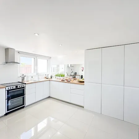 Luxury Nest 10 Guests Free Parking Middlesbrough Ferienhaus *