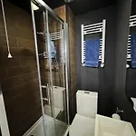 Holiday home Luxury Nest 10 Guests Free Parking Middlesbrough