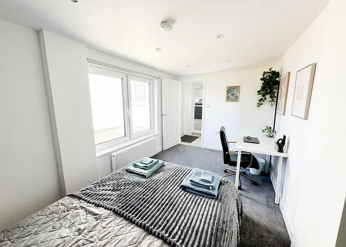 Luxury Nest 10 Guests Free Parking Middlesbrough Nyaraló *