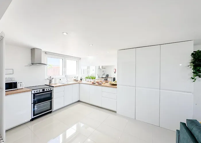 Luxury Nest 10 Guests Free Parking Middlesbrough Nyaraló *